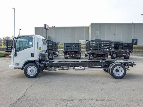 New 2025 Chevrolet Low Cab Forward 5500XG RWD image 6
