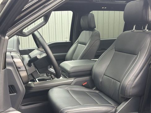 Used 2025 Ford F150 Lariat image 32