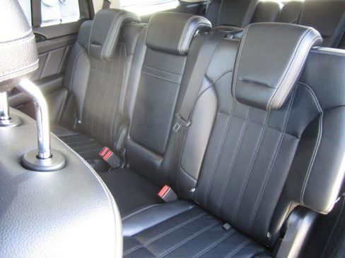 Used 2016 Mercedes-Benz GL 450 4MATIC image 13