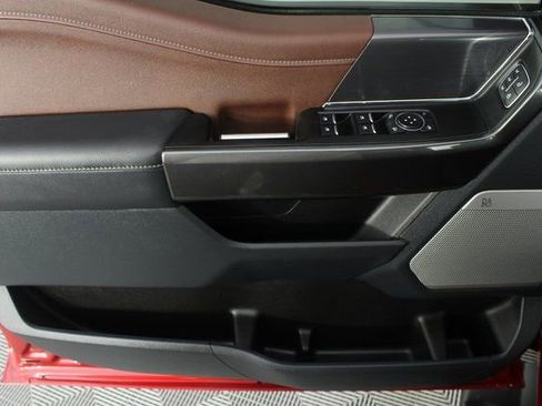 Used 2022 Ford F150 Lariat image 13