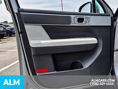 Used 2025 Hyundai Santa Fe SEL FWD image 10