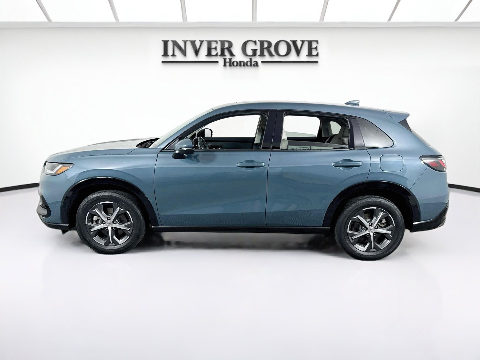 Used 2024 Honda HR-V EX-L image 8