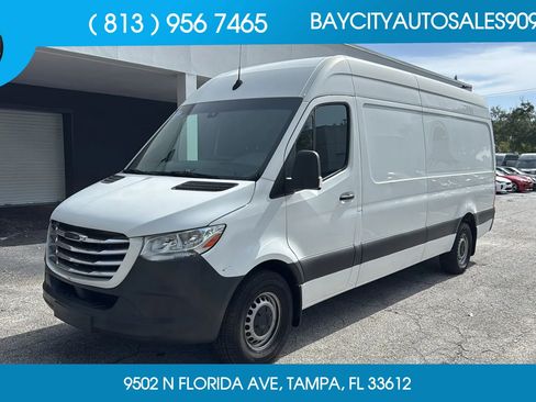 Used 2021 Freightliner Sprinter 2500 RWD image 1