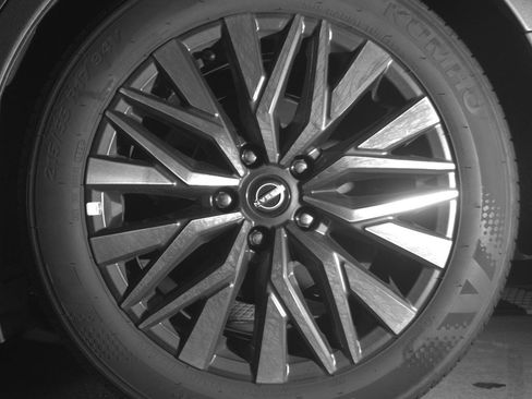 Used 2025 Nissan Altima 2.5 SV image 11