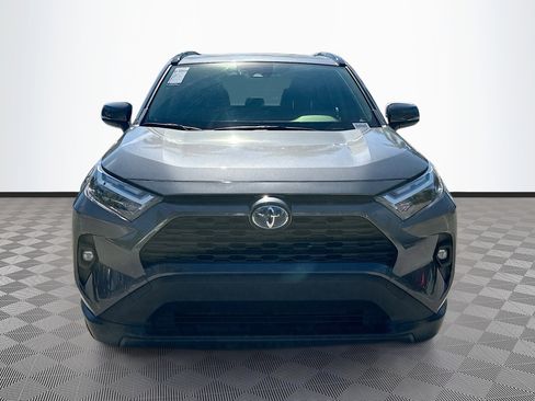 Used 2022 Toyota RAV4 XLE Premium image 2