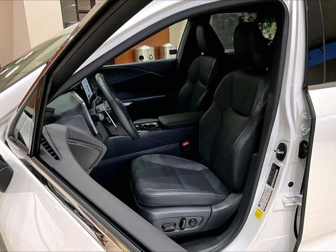 Used 2025 Lexus RX 350 FWD w/ Accessory Package image 7