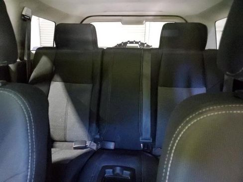 Used 2008 HUMMER H3 image 12