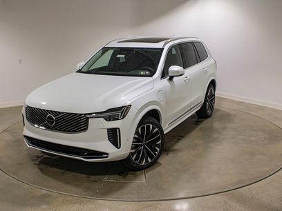 New 2025 Volvo XC90 T8 Plus w/ Protection Package