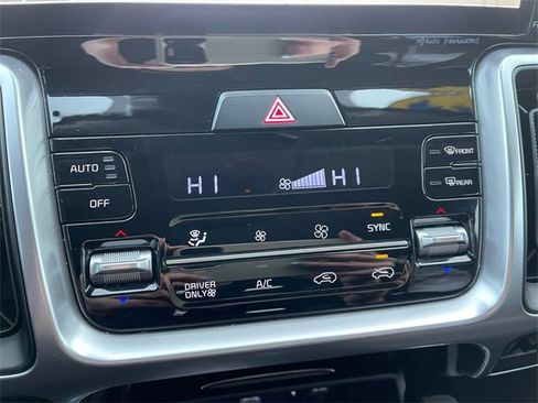 Used 2024 Kia Sorento EX image 34