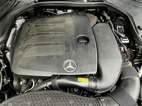 Certified 2021 Mercedes-Benz E 350 4MATIC Sedan image 34