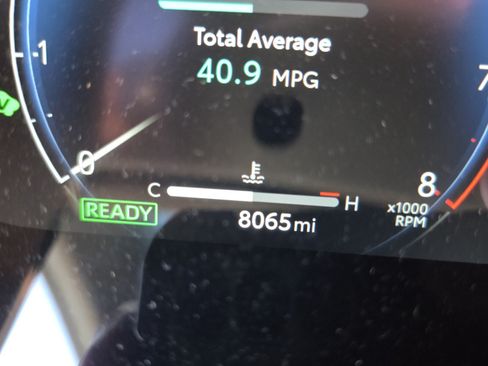 Used 2025 Toyota Camry XSE FWD image 36