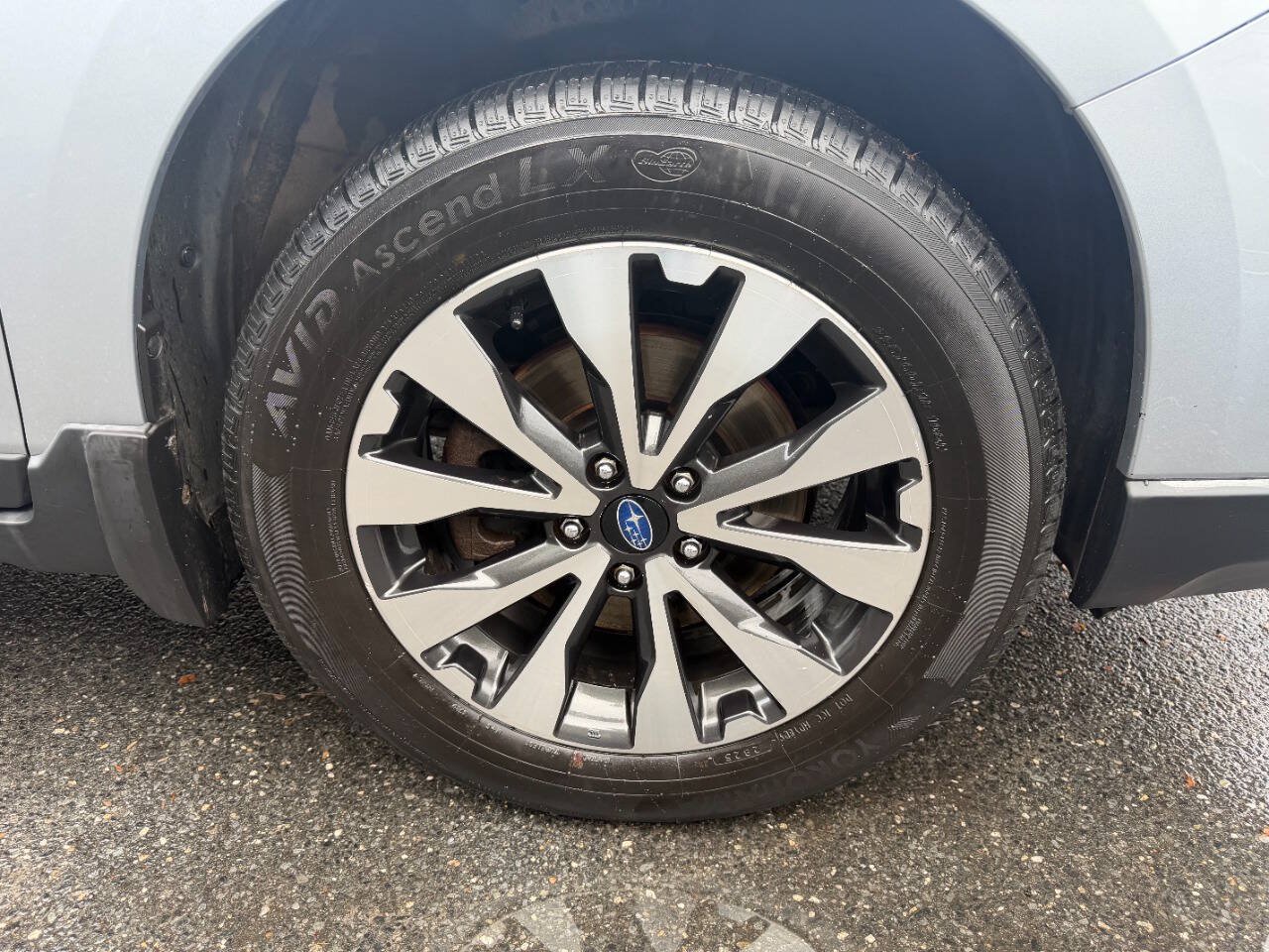 Used 2017 Subaru Outback 2.5i Limited AWD/4WD image 15