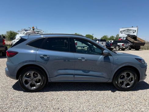 Used 2024 Ford Escape ST-Line Select AWD/4WD image 12