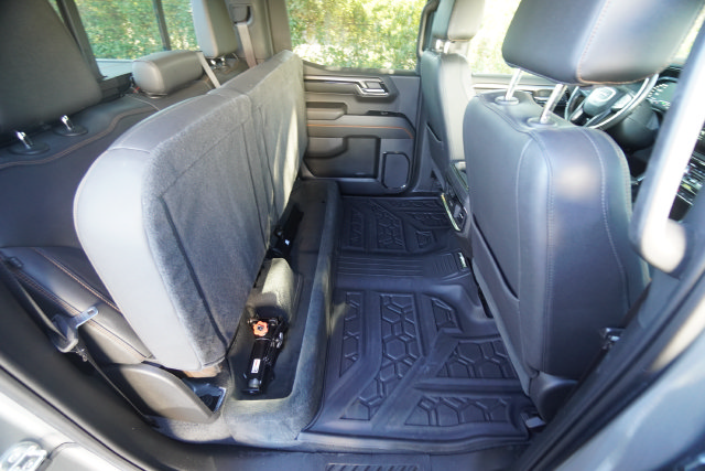 Used 2023 GMC Sierra 1500 AT4 w/ AT4 Premium Package AWD/4WD image 32
