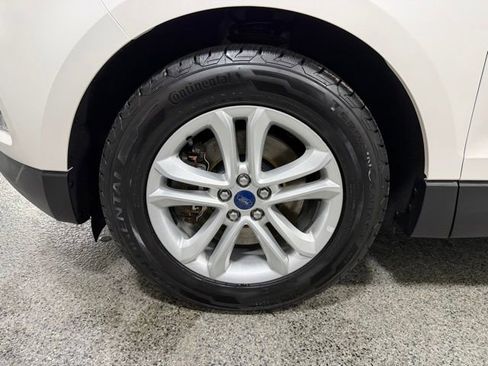 Used 2019 Ford Edge SEL w/ Equipment Group 201A AWD/4WD image 27