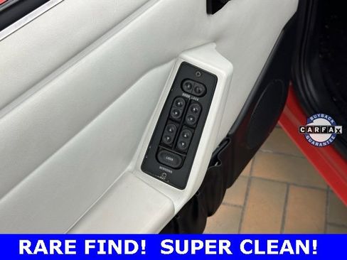 Used 1992 Ford Mustang LX image 16