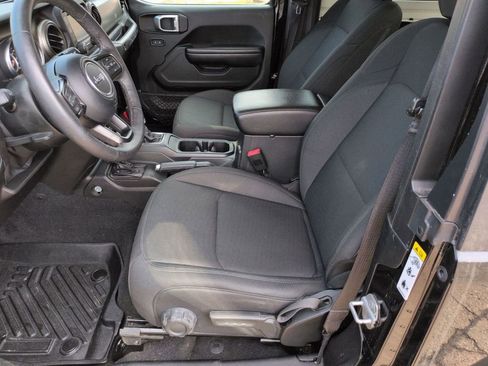 Certified 2019 Jeep Wrangler Sport S image 12