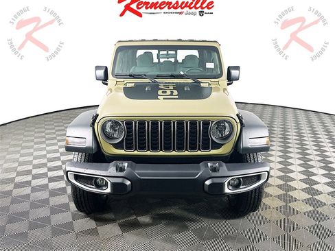 New 2026 Jeep Gladiator Sport image 2