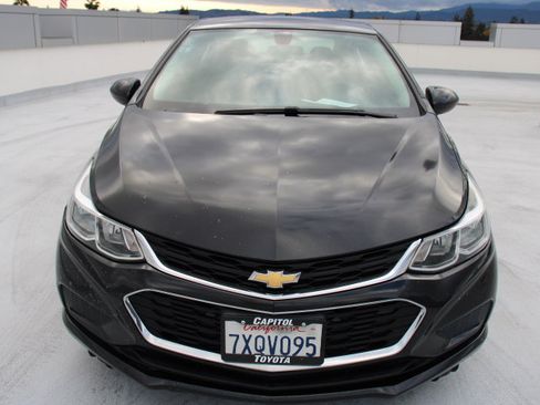 Used 2017 Chevrolet Cruze LS image 7