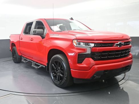 Used 2022 Chevrolet Silverado 1500 RST RWD image 9