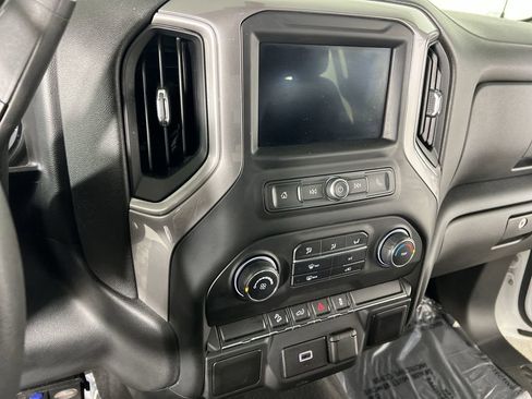 Used 2020 Chevrolet Silverado 1500 Custom Trail Boss w/ Custom Convenience Package image 12