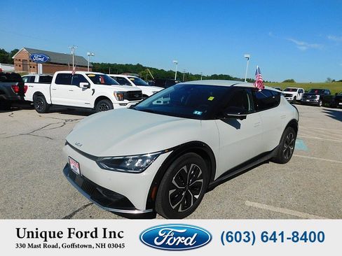 Used 2024 Kia EV6 Wind w/ Wind Technology Package image 4
