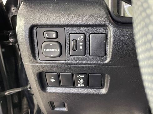 Used 2016 Toyota 4Runner SR5 image 13