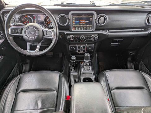 Used 2019 Jeep Wrangler Unlimited Sahara image 14