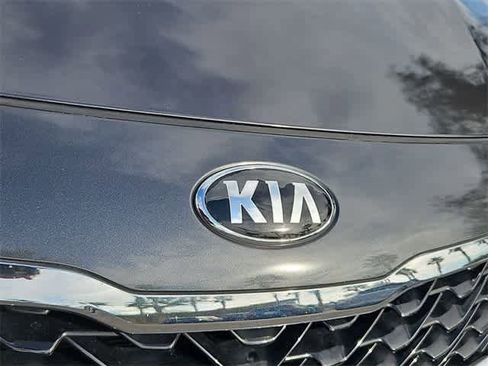 Used 2019 Kia Optima S image 12