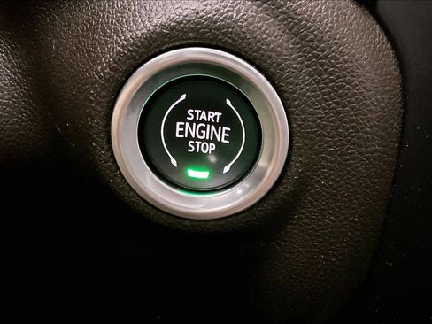 Used 2022 Chevrolet Silverado 1500 LTZ w/ Z71 Off-Road Package AWD/4WD image 34