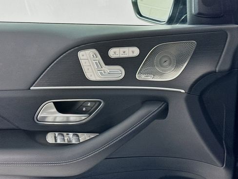 Certified 2023 Mercedes-Benz GLS 450 4MATIC image 19