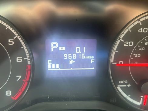 Used 2017 Subaru Impreza 2.0i Premium image 13