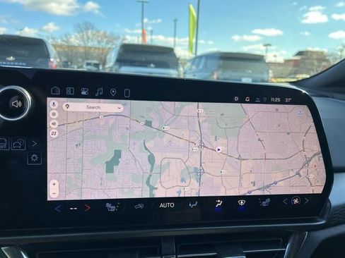 New 2026 Chevrolet Equinox EV LT image 21