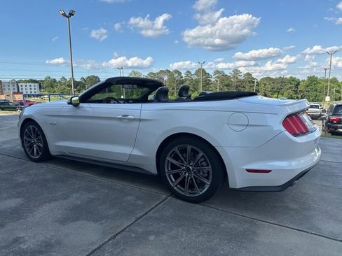Used 2017 Ford Mustang GT Premium w/ Equipment Group 401A RWD image 15