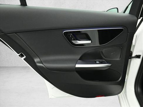 Used 2025 Mercedes-Benz C 300 4MATIC Sedan image 22