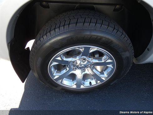 Used 2015 RAM 1500 Laramie w/ Convenience Group image 16