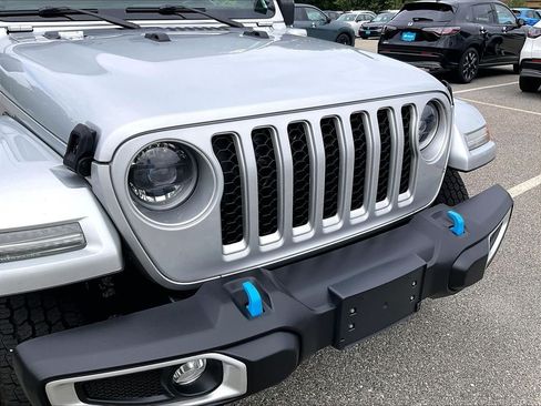 Used 2023 Jeep Wrangler Unlimited Sahara w/ Cold Weather Group AWD/4WD image 30