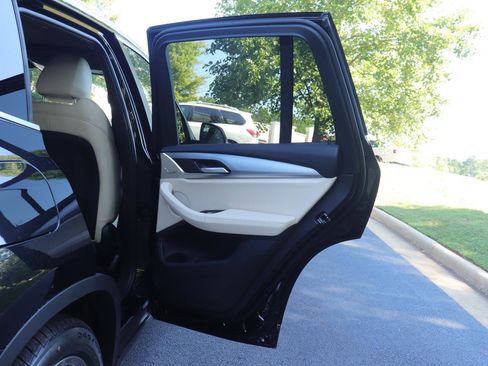 Used 2024 BMW X3 sDrive30i w/ Premium Package w/ZPA RWD image 23