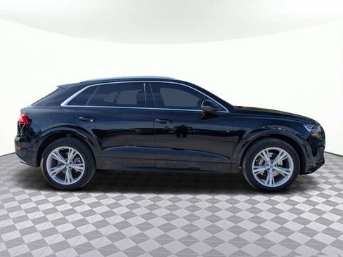 Used 2019 Audi Q8 Premium w/ Convenience Package image 3