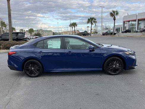 New 2026 Toyota Camry SE image 6