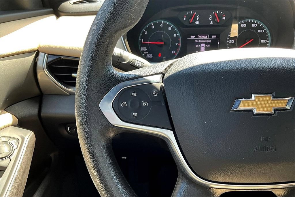 Used 2023 Chevrolet Traverse LS w/ Safety Package AWD/4WD image 11