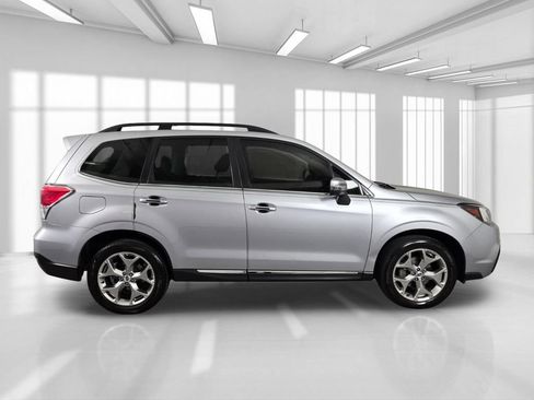 Used 2018 Subaru Forester 2.5i Touring w/ Popular Package #3B AWD/4WD image 9