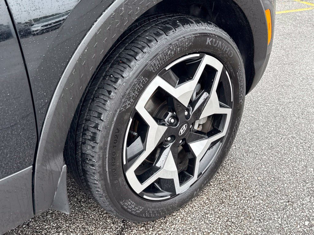 Used 2024 Hyundai Santa Cruz Limited AWD/4WD image 42