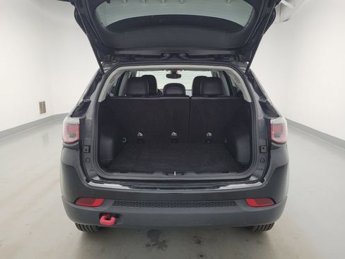 Used 2017 Jeep Compass Trailhawk w/ Navigation Group AWD/4WD image 29