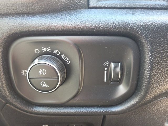 Used 2021 RAM 1500 Big Horn AWD/4WD image 29