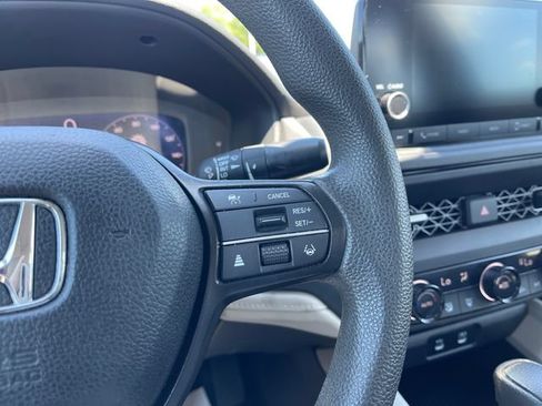 Used 2024 Honda Accord EX image 22