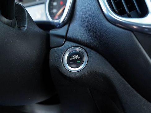 Used 2021 Chevrolet Equinox LT image 22