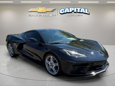 Used 2024 Chevrolet Corvette Stingray Preferred Cpe w/ Battery Protection Package RWD image 9