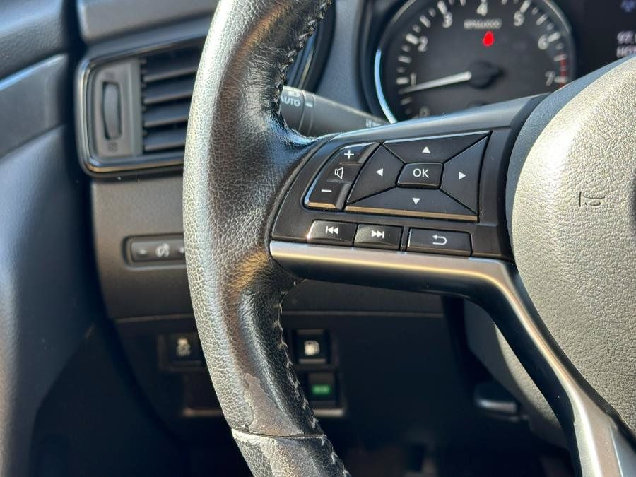 Used 2020 Nissan Rogue SV AWD/4WD image 27