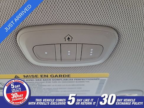 Used 2021 Chrysler Pacifica Touring-L w/ Premium & Safety Sphere Group AWD/4WD image 17